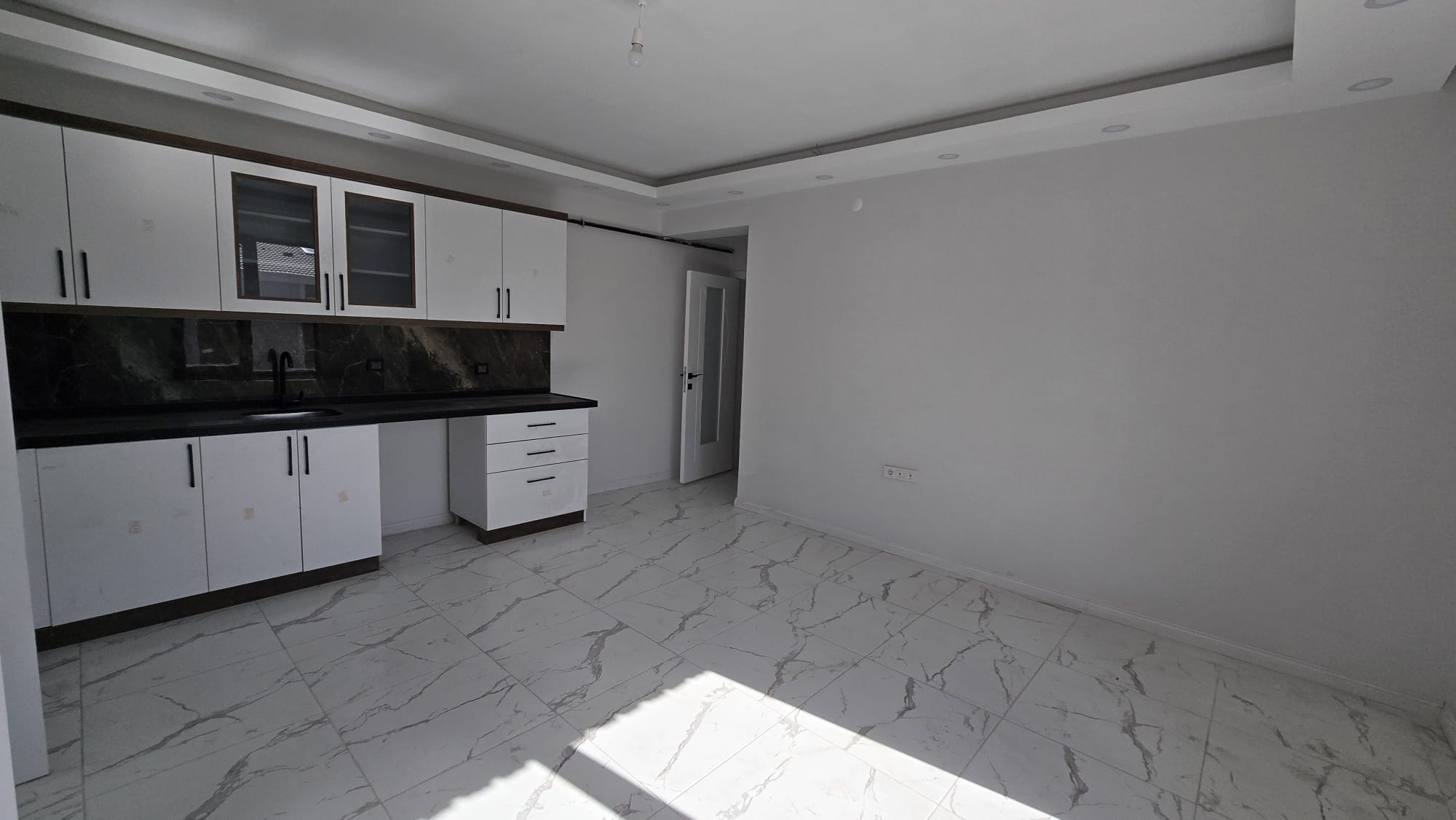 MABEL'DEN ŞEHİR MERKEZİNDE, MÜKEMMEL KONUMDA SATILIK 2+0 DAİRE